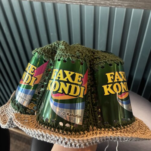 Faxe Kondi 0 Bøllehat 2 farvet